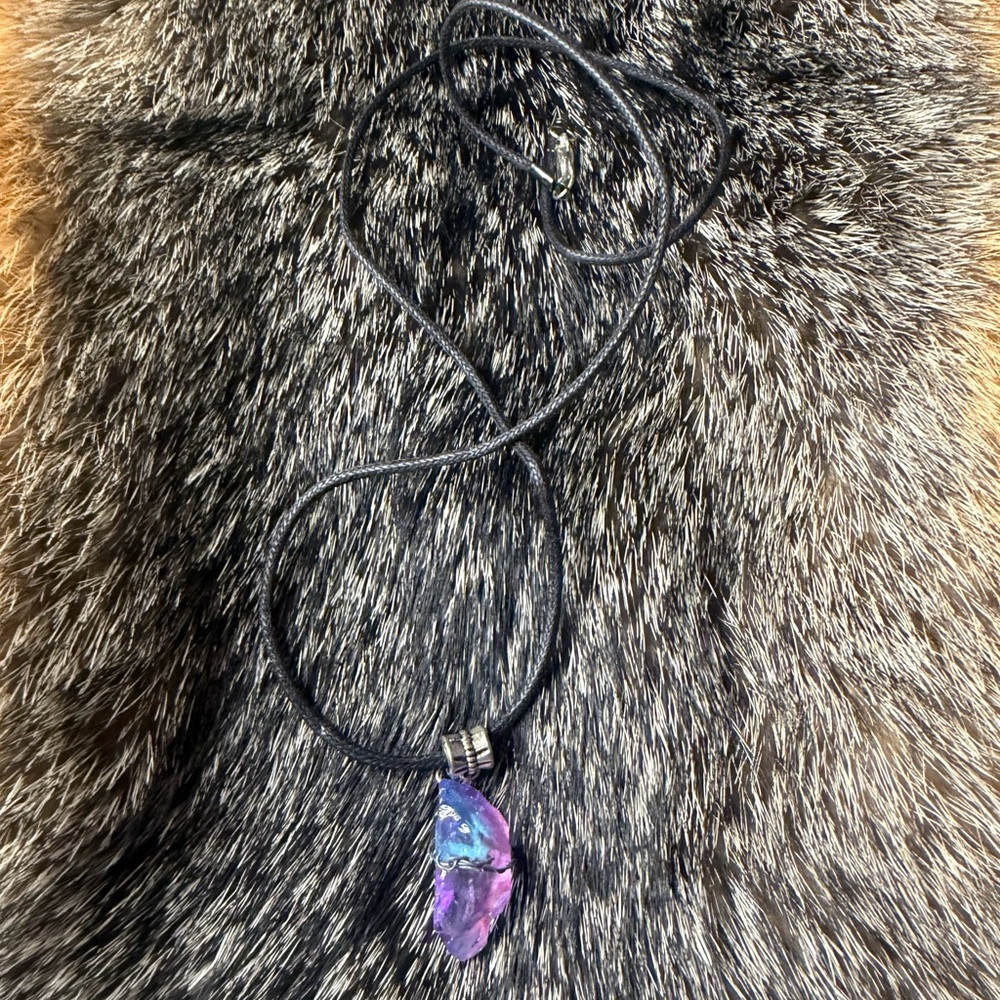 Elegant Purple Pendant Necklace